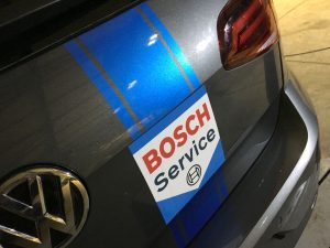 Fahrzeugbeschriftung-E-Golf-Rubel-Bosch-Heck